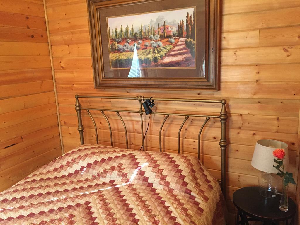 Kingman Koa Hotel Room photo